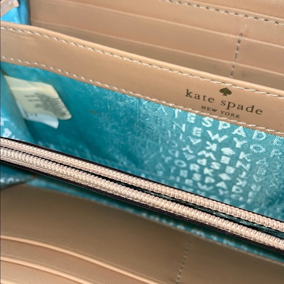 Kate Spade Wallet - Picture 8 of 11